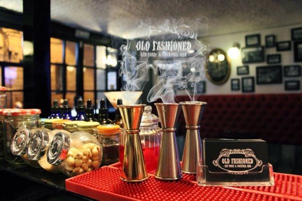 Old Fashioned - Gin Tonic&Cocktail Bar.     